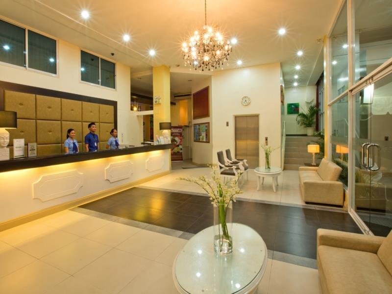 Hotel Pier Cuatro Cebu Exterior photo